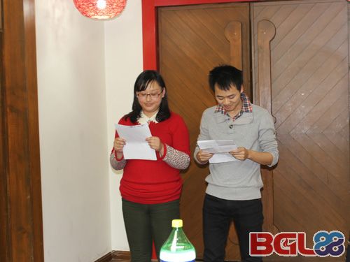 新闻播报.jpg